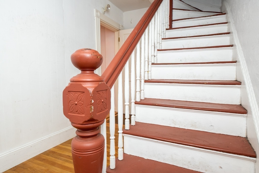 32 Almont St # 1 Unit: 32-1