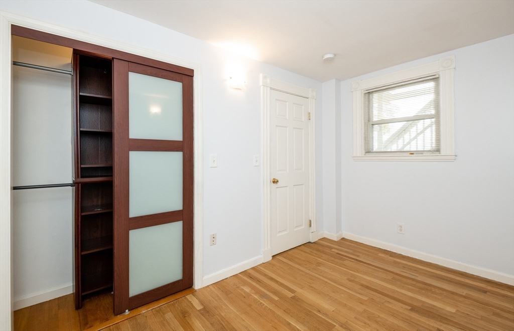 32 Almont St # 1 Unit: 32-1