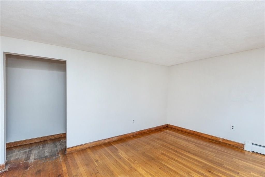 25 Crandall St