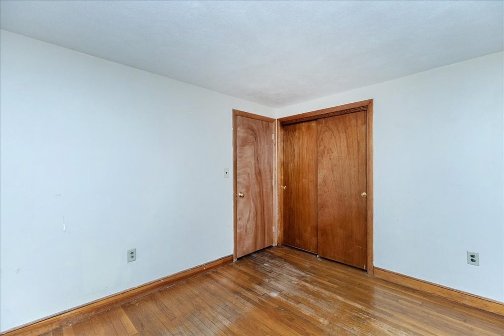 25 Crandall St