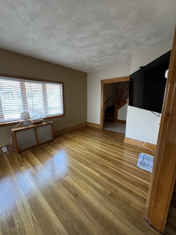 2 Rosedale Ave