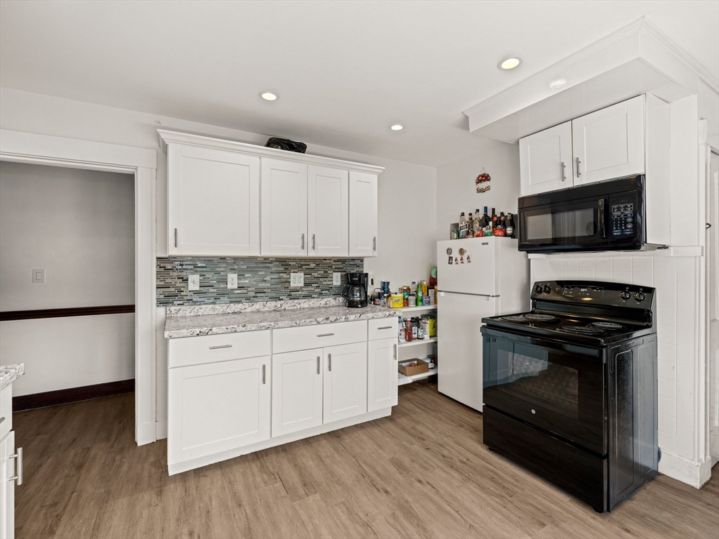 573-575 Washington Ave