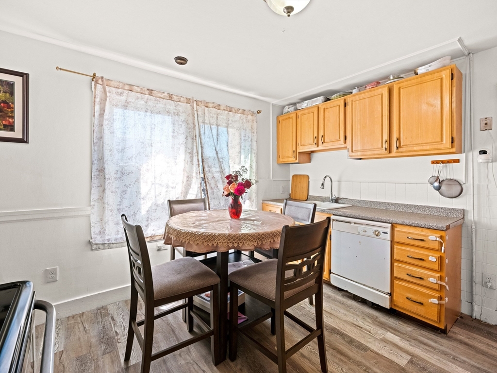 573-575 Washington Ave