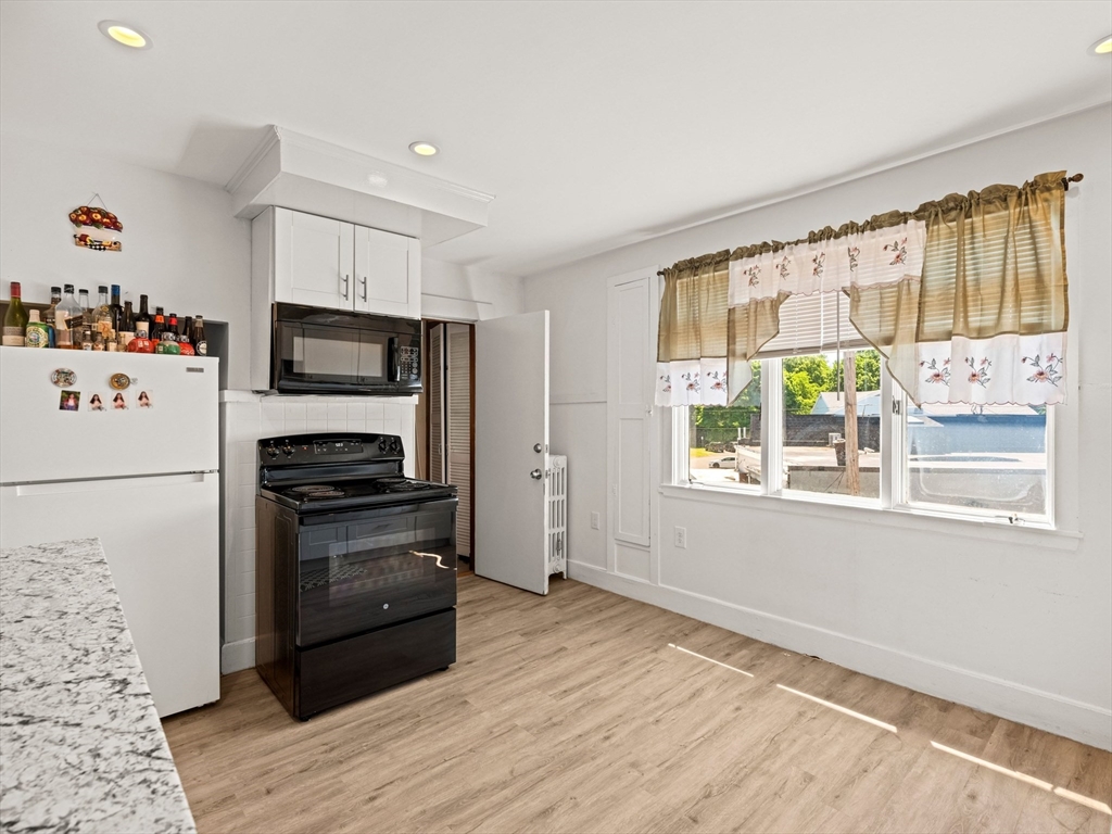 573-575 Washington Ave