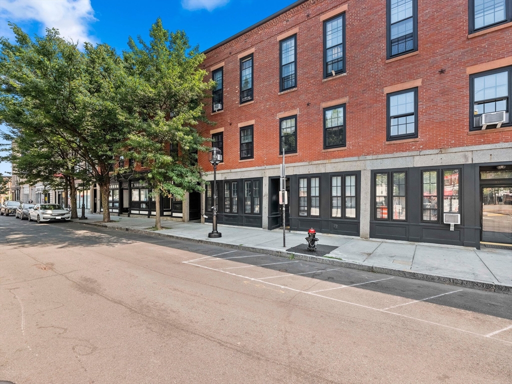 157-165 Winnisimmet St # 3C