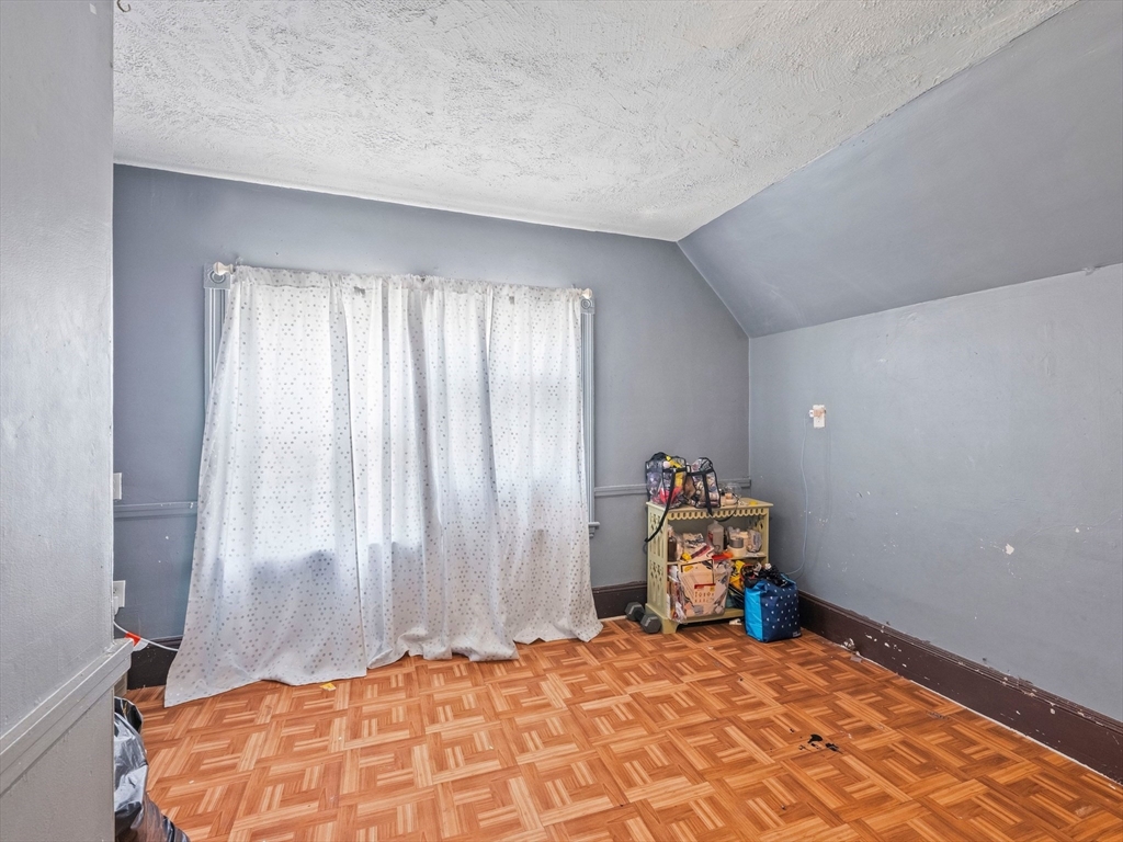 72 Sagamore Ave