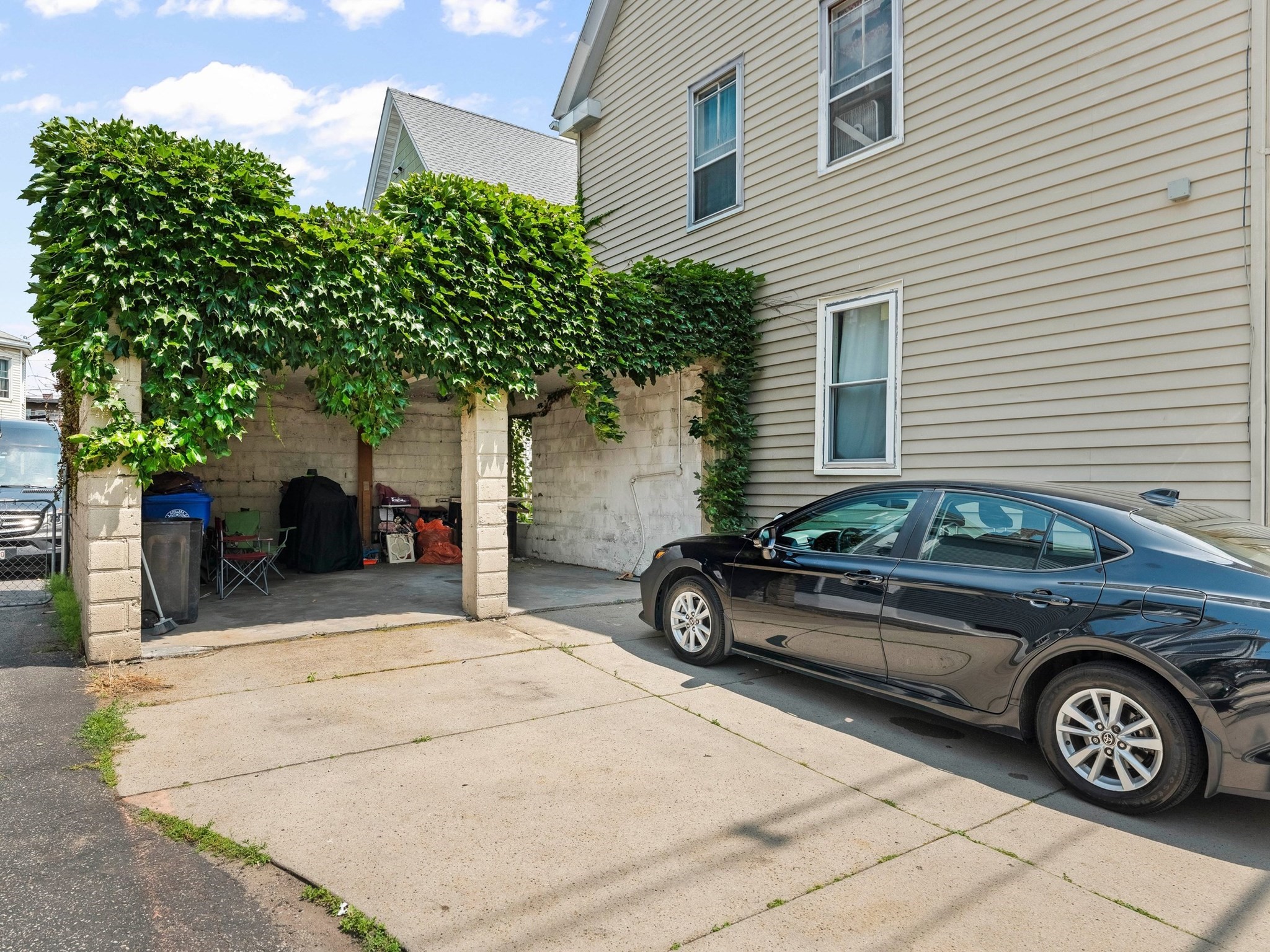 72 Sagamore Ave