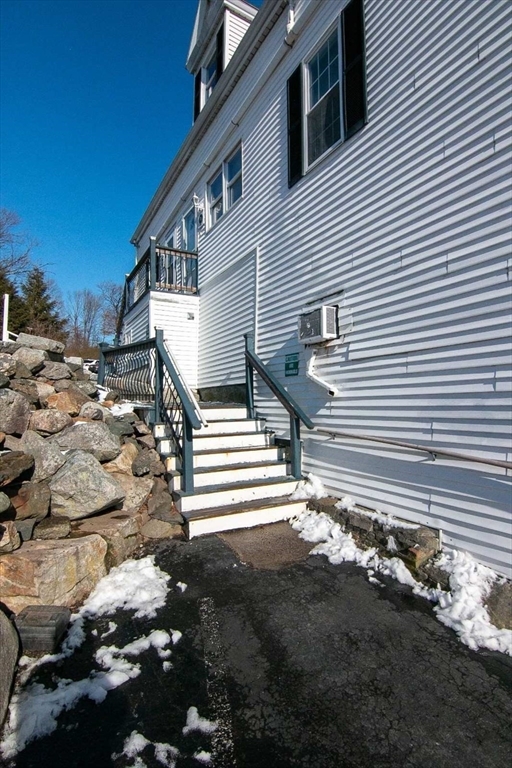 17-23 Essex St # 2