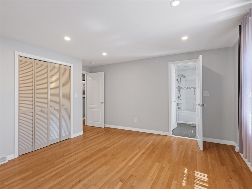 7 Fabens St