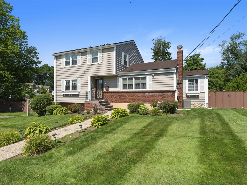 7 Fabens St