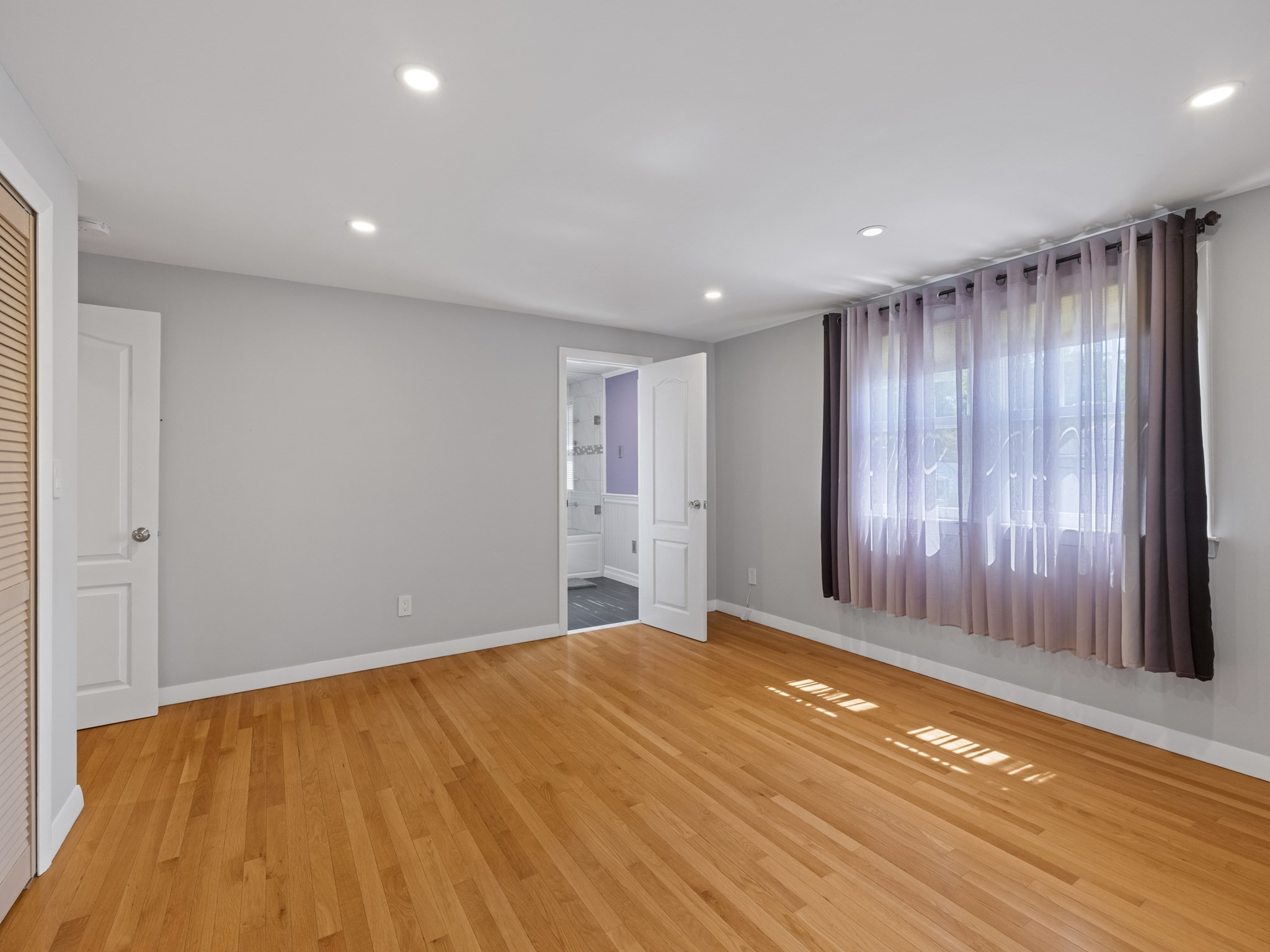 7 Fabens St
