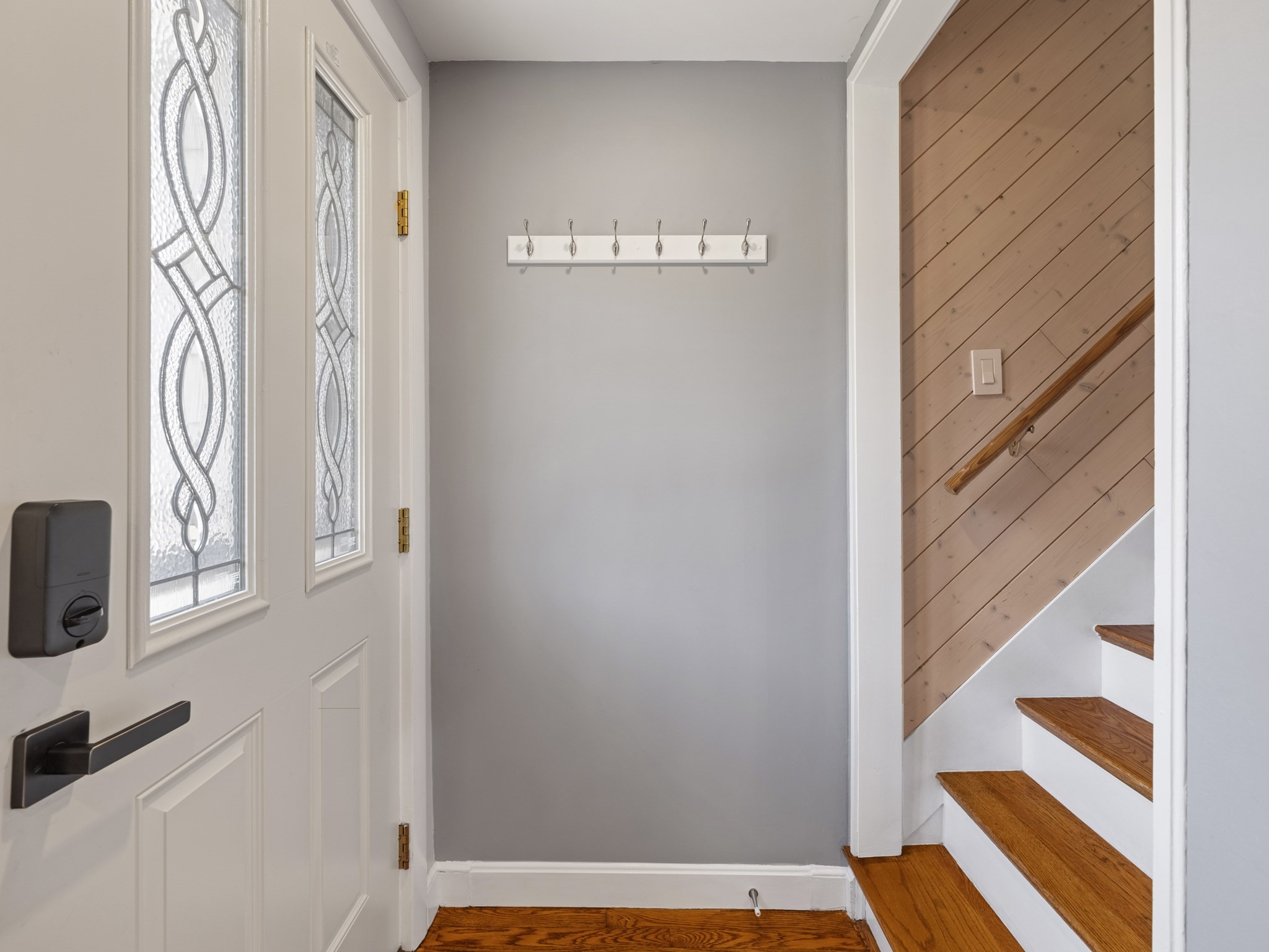 7 Fabens St
