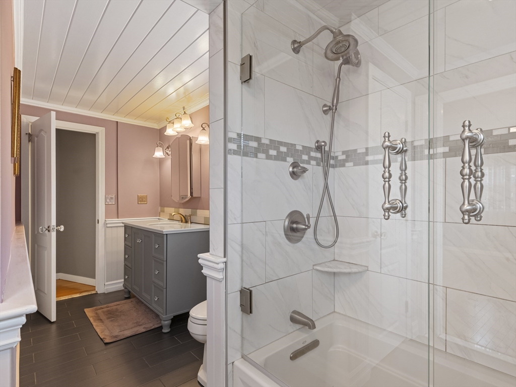 7 Fabens St