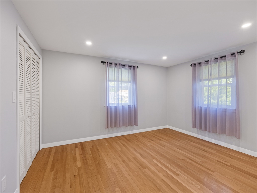 7 Fabens St