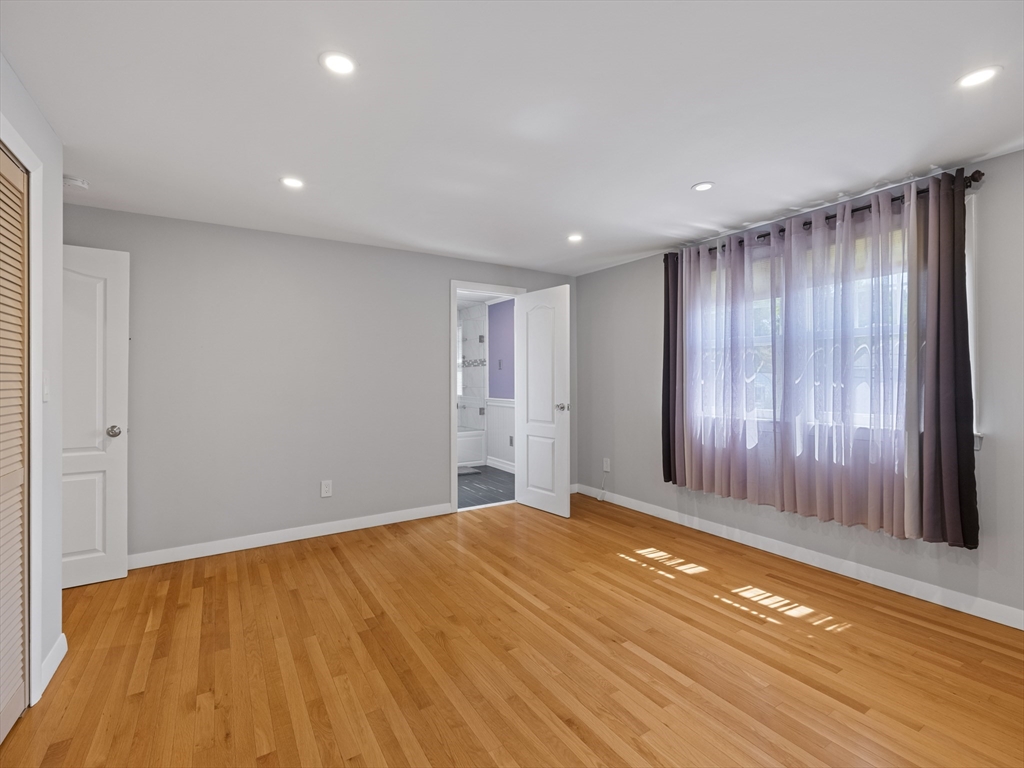 7 Fabens St
