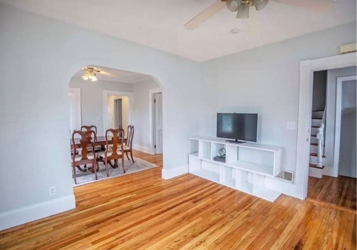 21 Webster St # 2