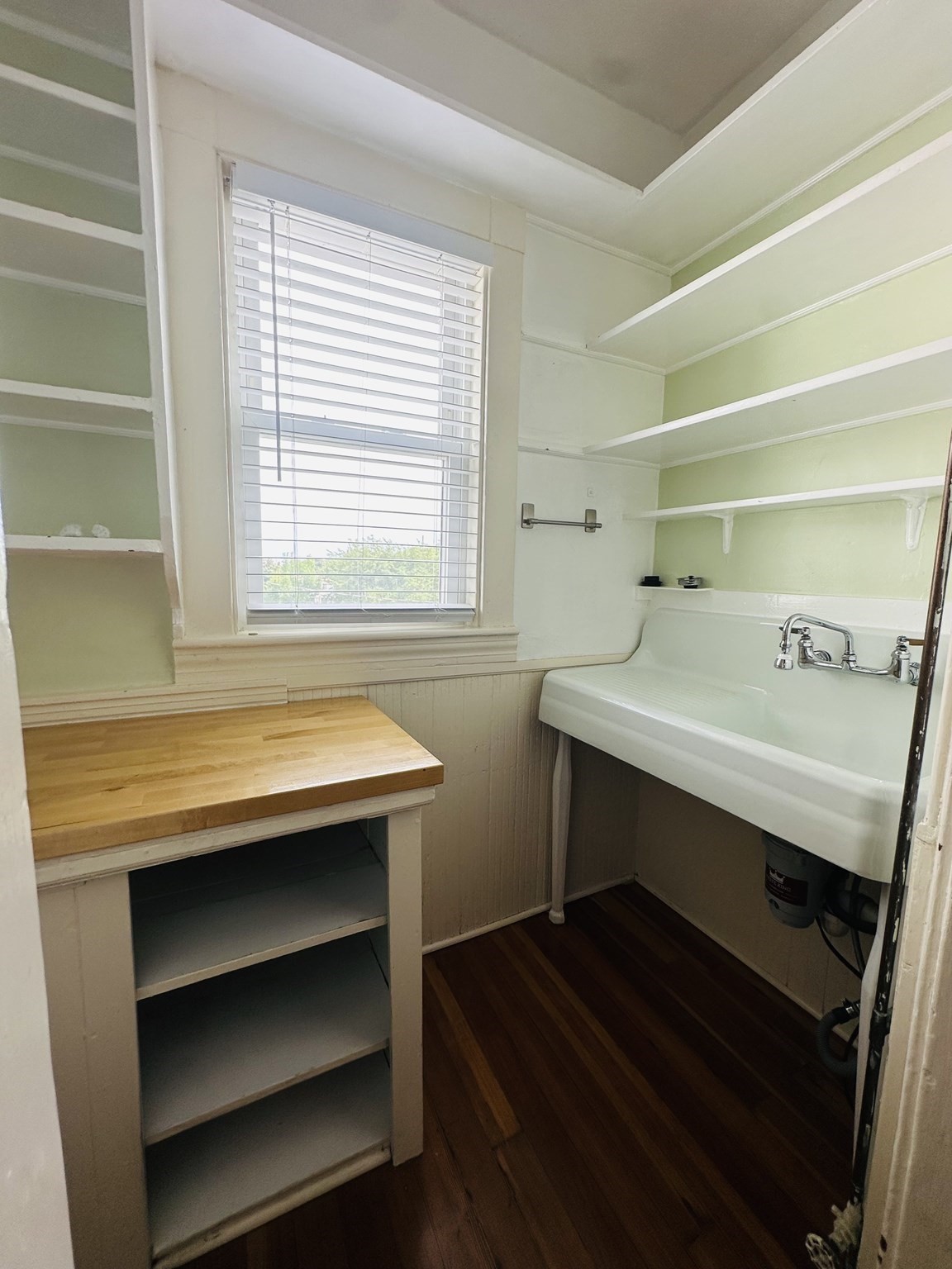 42 Nichols Street # 2