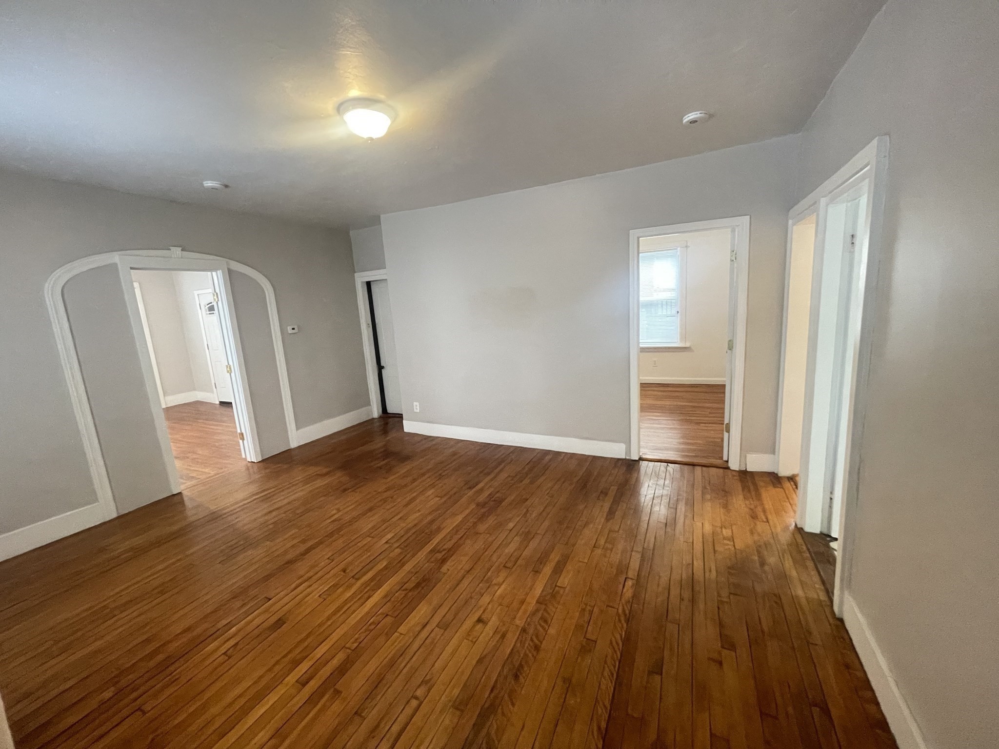 12 Blanche St