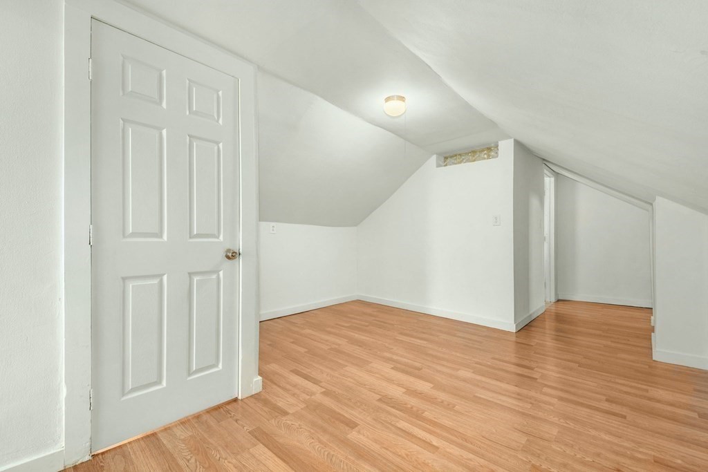 12 Blanche St
