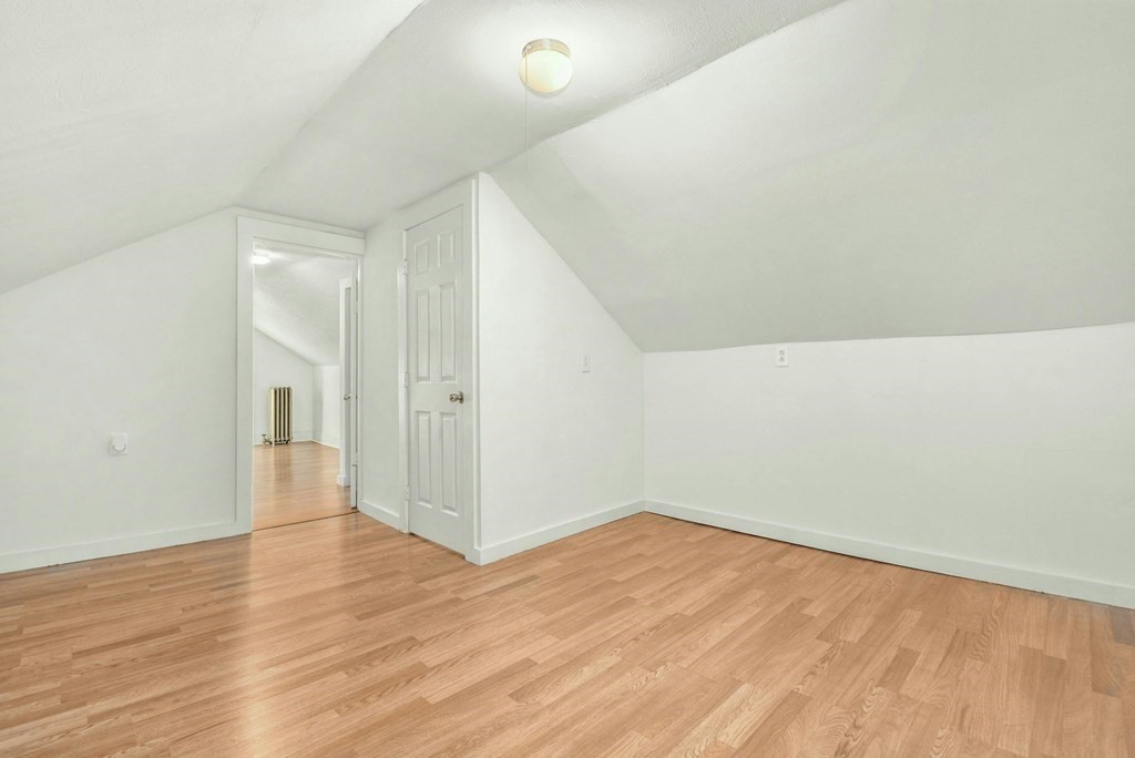 12 Blanche St