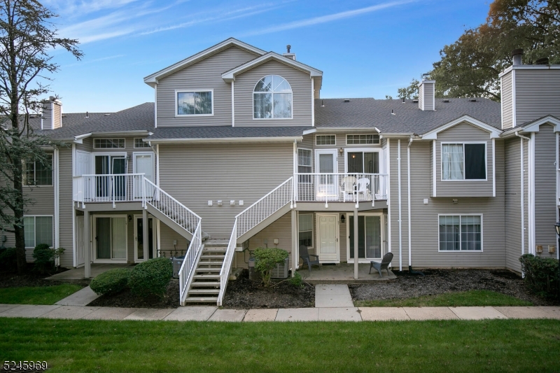 22 Cedar Ct