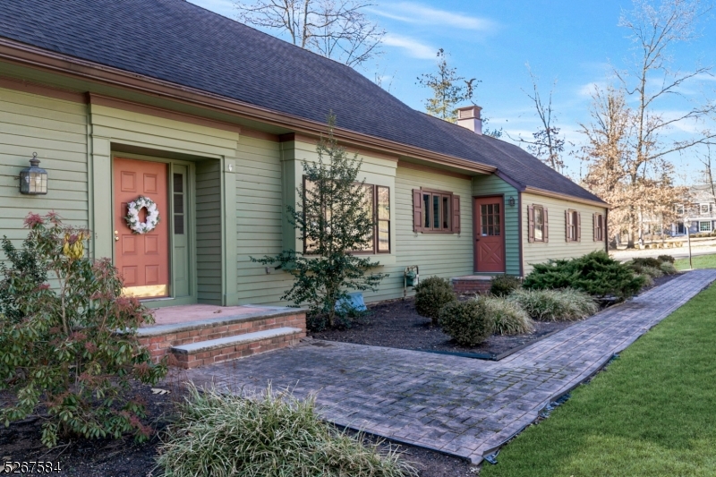 15 Wexford Way