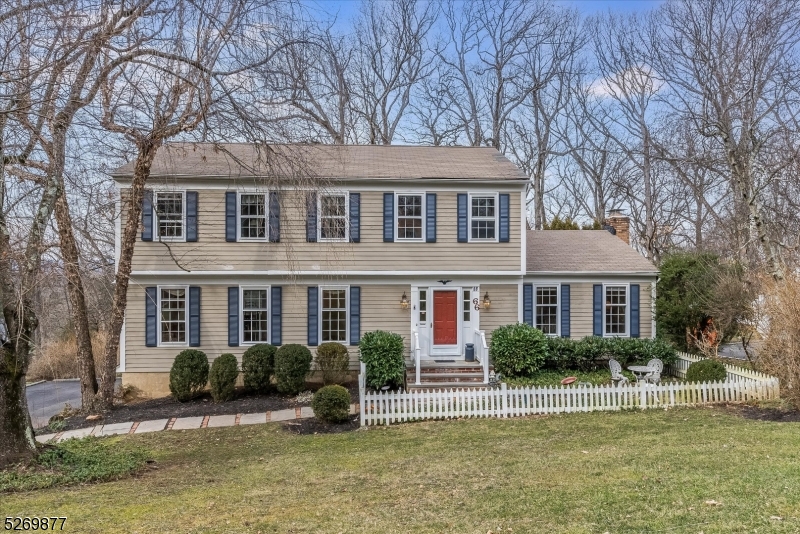 66 Candace Ln