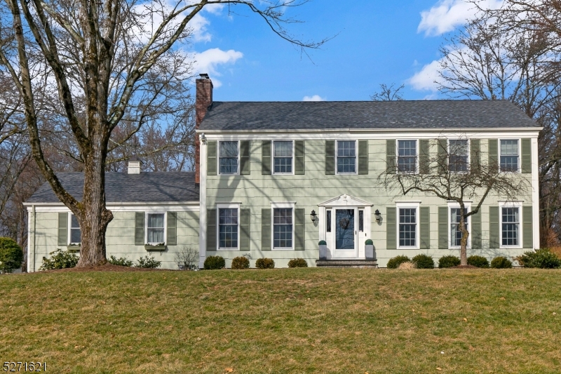 49 Walnut Cir