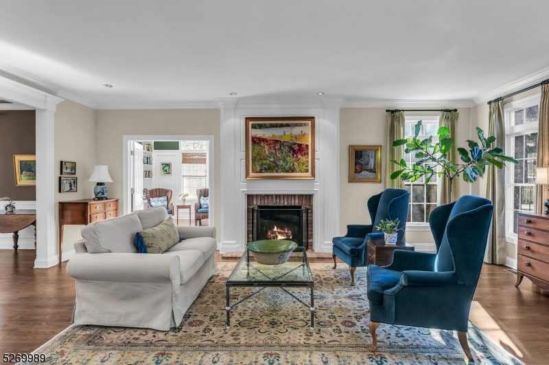 3 Stoneview Ct
