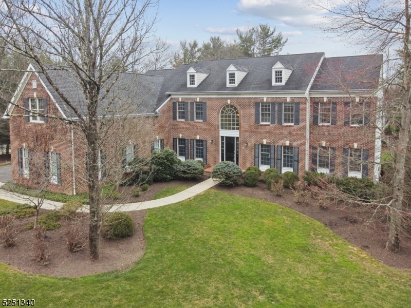 2 Canterbury Way