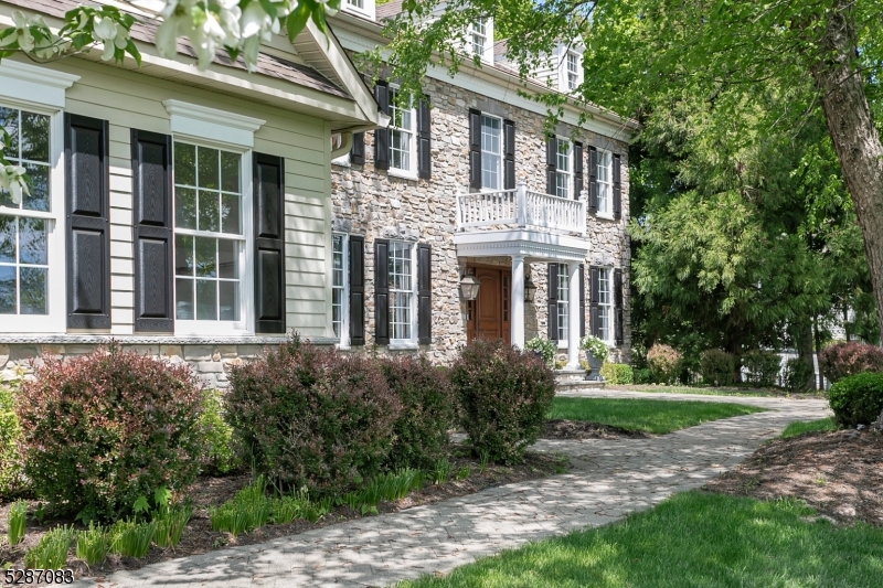 91 Canterbury Way