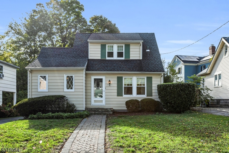 9 Brookside Ave