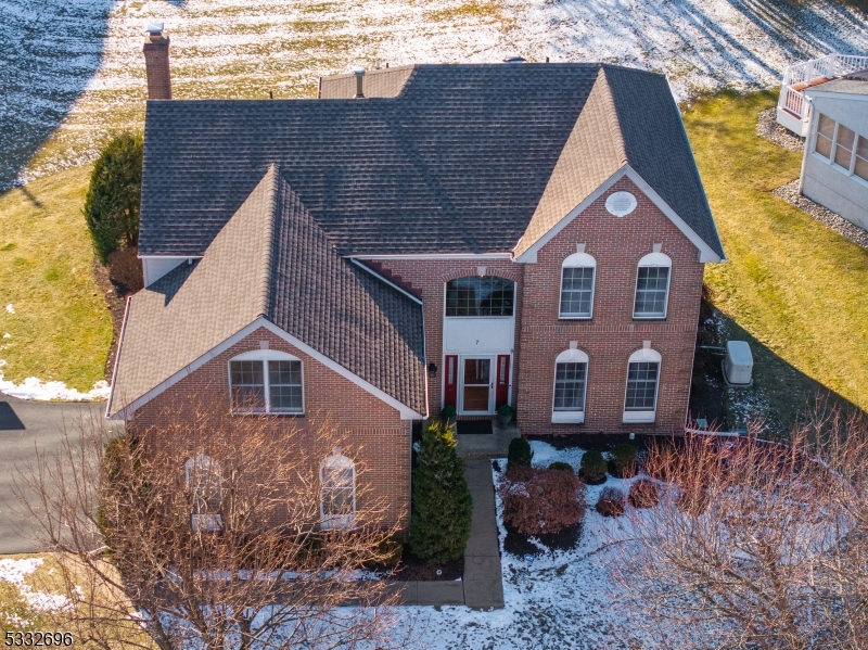 7 Vanderveer Dr