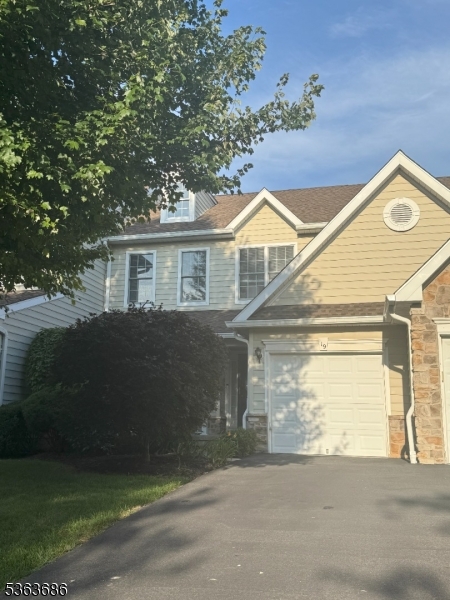 19 Patriot Hill Dr