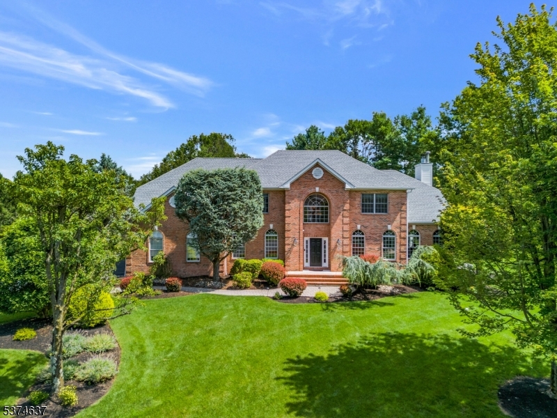 5 Westwood Ct