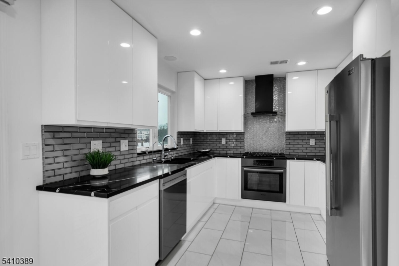 450 Vanderveer Rd