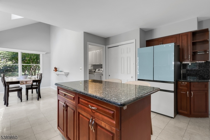 135 Woods End Dr