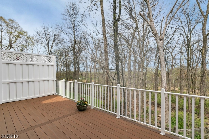 20 Hopkinson Ct