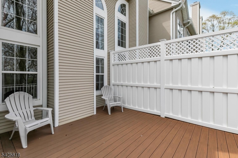 20 Hopkinson Ct