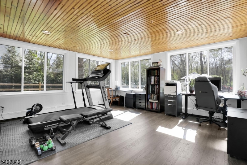 36 Coppergate Dr
