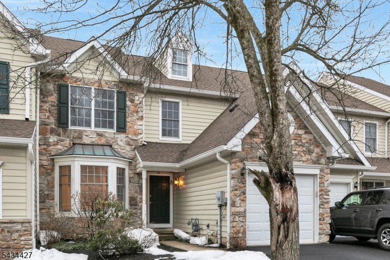 7 Patriot Hill Dr