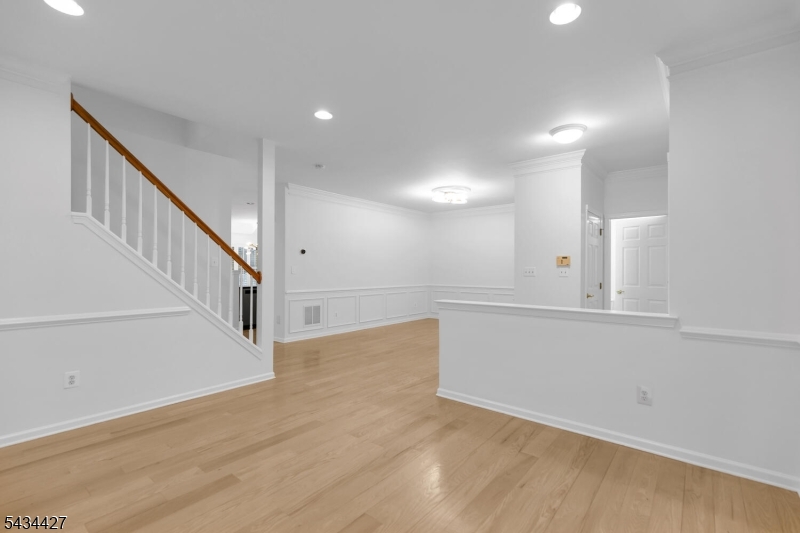 7 Patriot Hill Dr