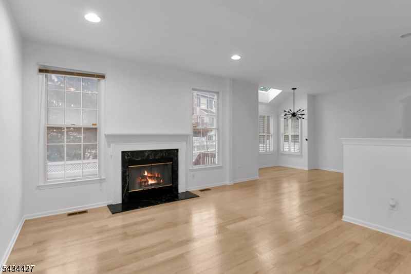 7 Patriot Hill Dr