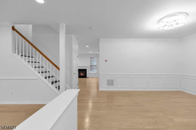 7 Patriot Hill Dr