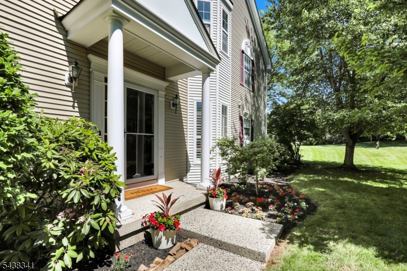 10 Raleigh Ct