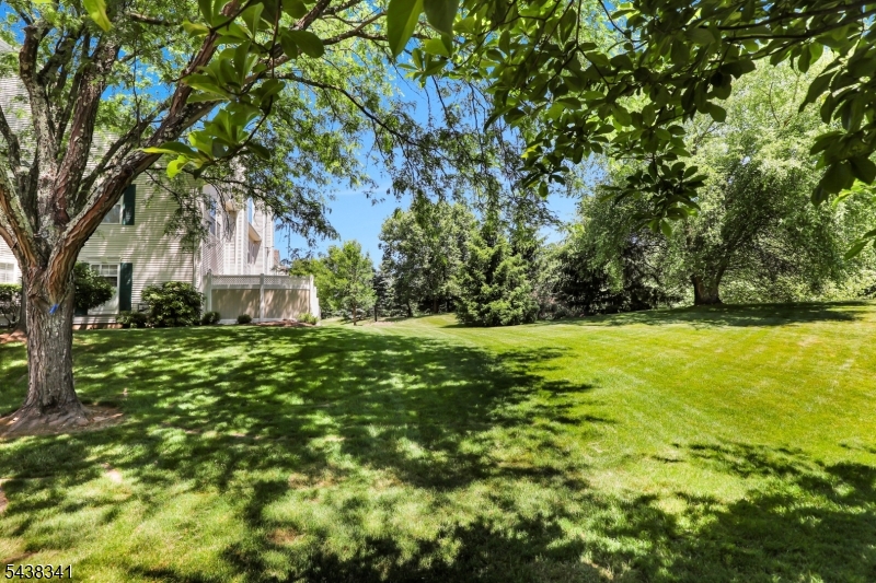 10 Raleigh Ct