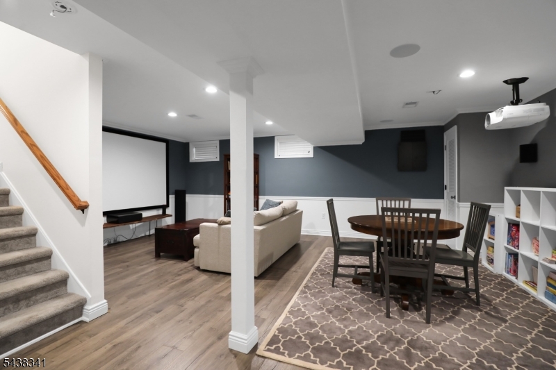 10 Raleigh Ct
