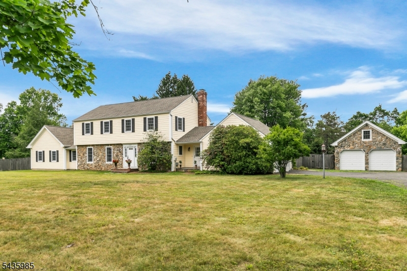 1265 Mount Airy Rd