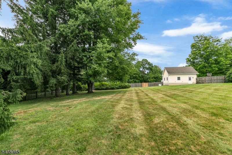 1265 Mount Airy Rd