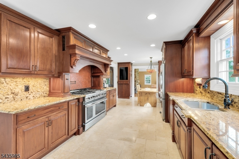1265 Mount Airy Rd